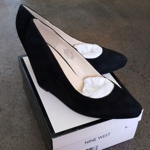 NIB Black Suede 9 West Platform Wedges